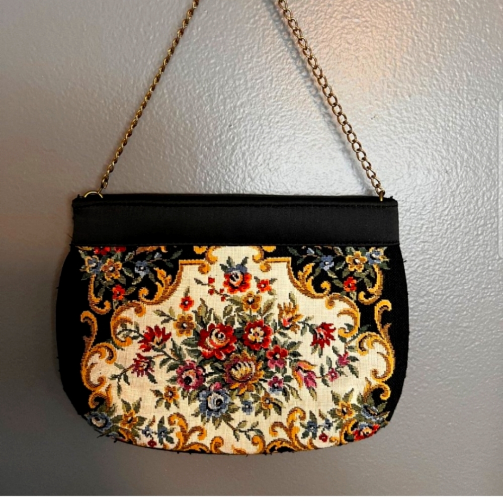 Vintage 1960's Tapestry Bag with gold chain